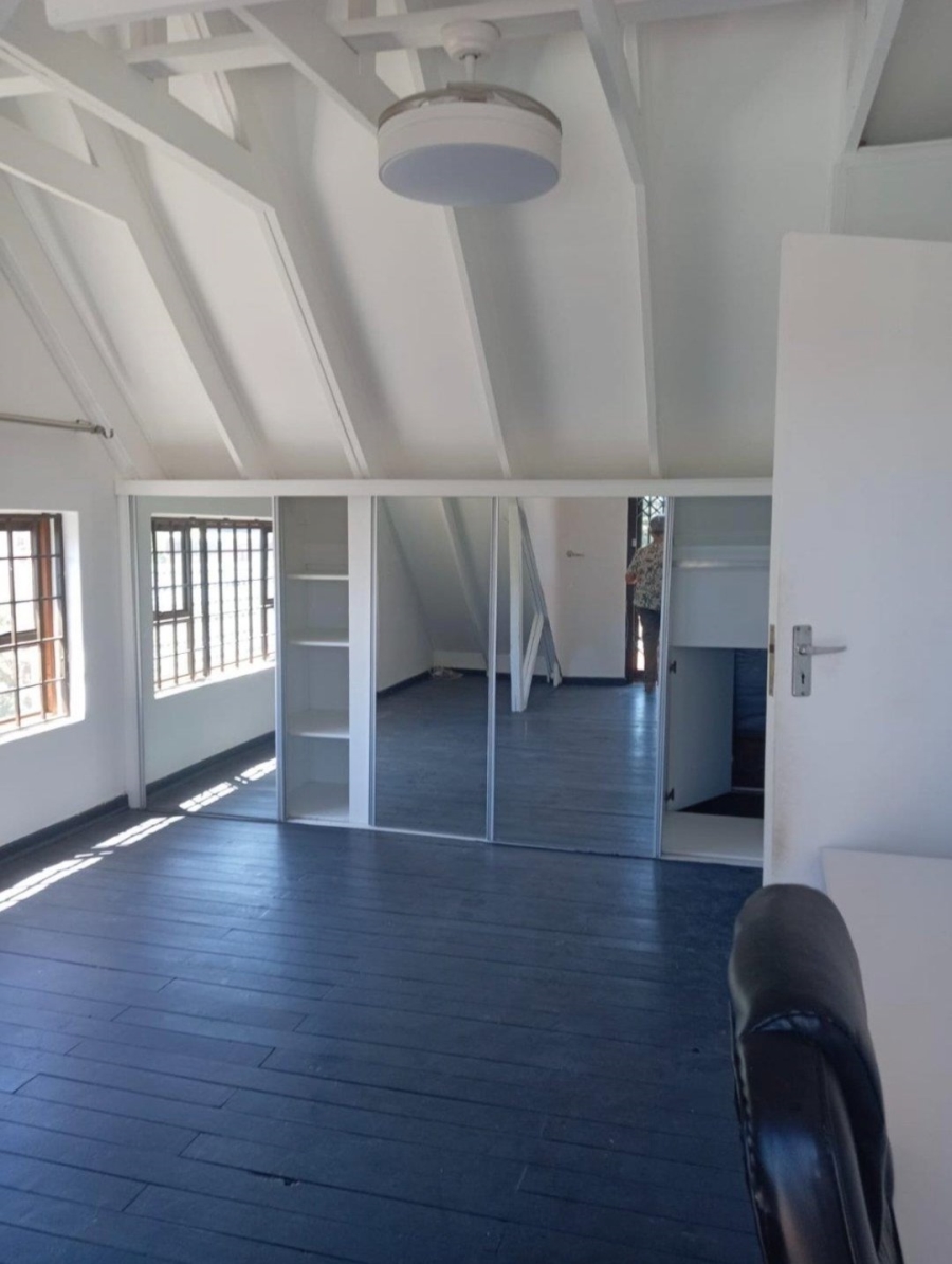 4 Bedroom Property for Sale in Noorsekloof Eastern Cape